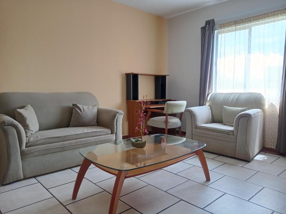 Confort Ejecutivo Suites Lindavista Guadalupe  Екстериор снимка