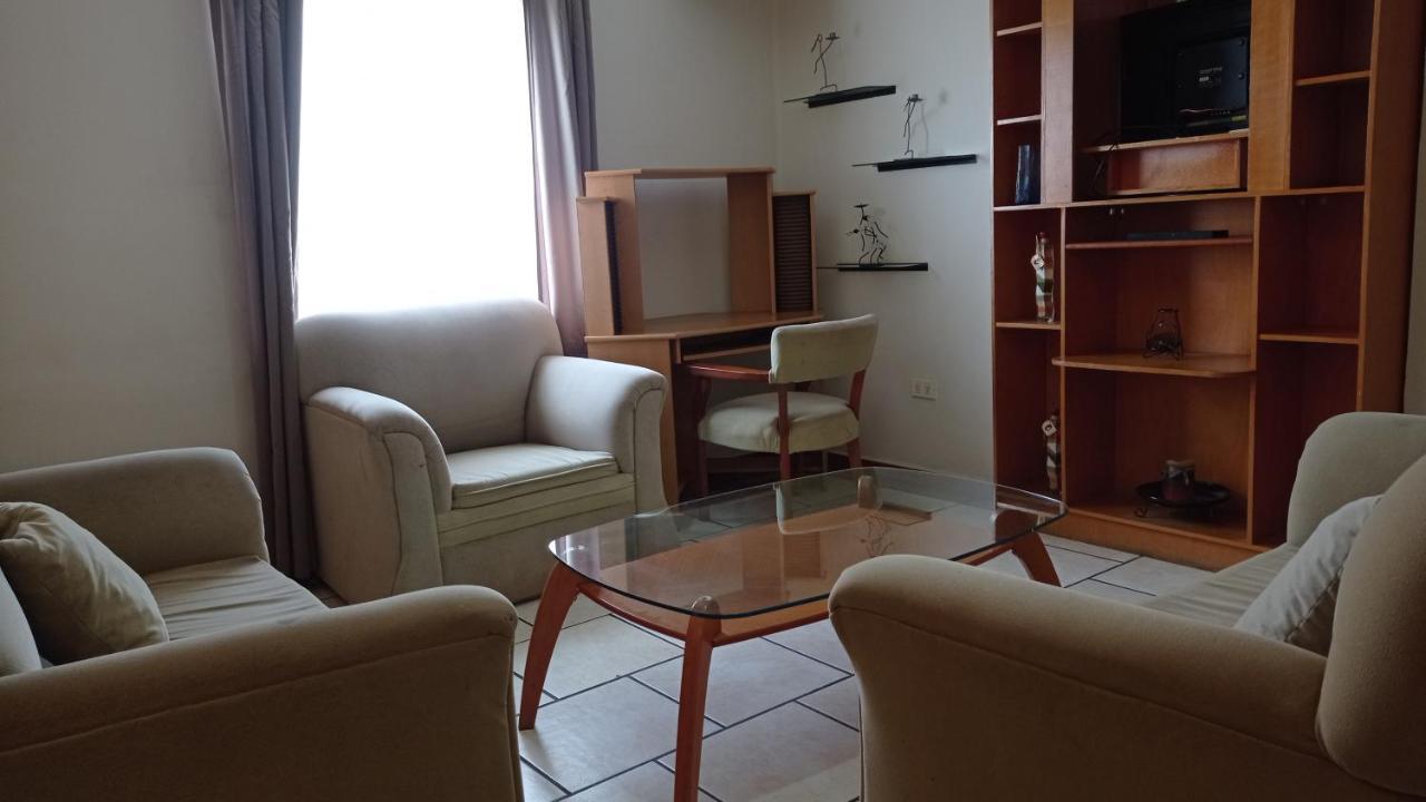 Confort Ejecutivo Suites Lindavista Guadalupe  Екстериор снимка