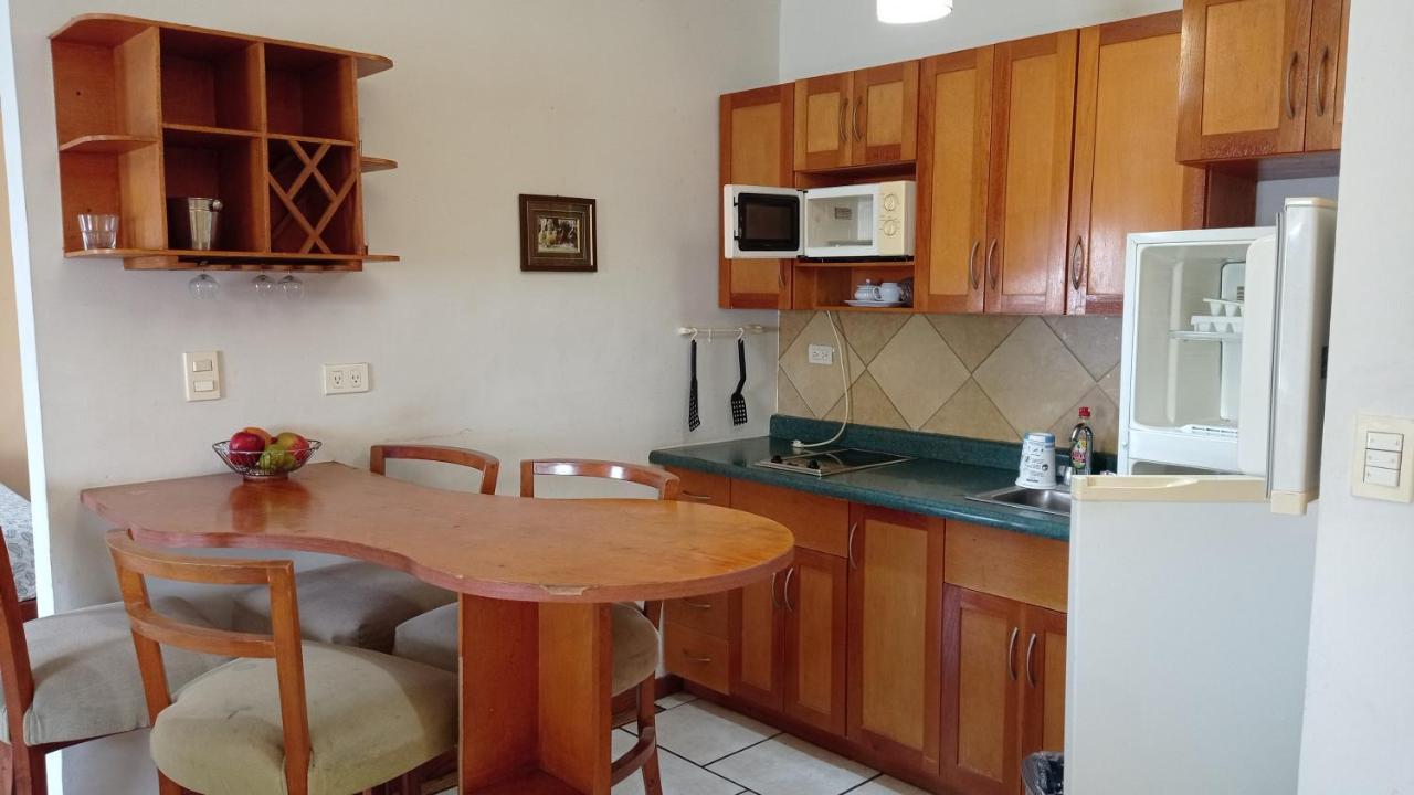 Confort Ejecutivo Suites Lindavista Guadalupe  Екстериор снимка