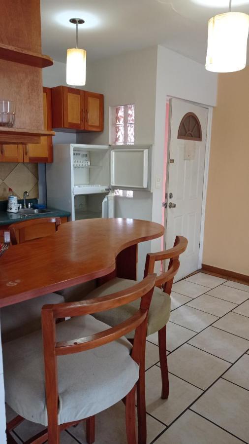 Confort Ejecutivo Suites Lindavista Guadalupe  Екстериор снимка
