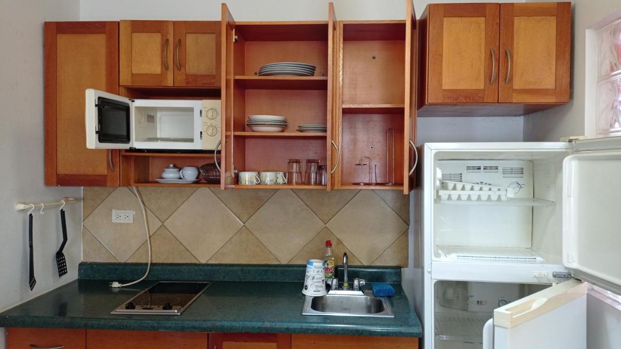 Confort Ejecutivo Suites Lindavista Guadalupe  Екстериор снимка