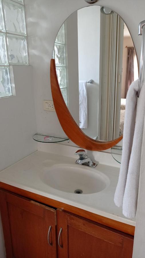 Confort Ejecutivo Suites Lindavista Guadalupe  Екстериор снимка