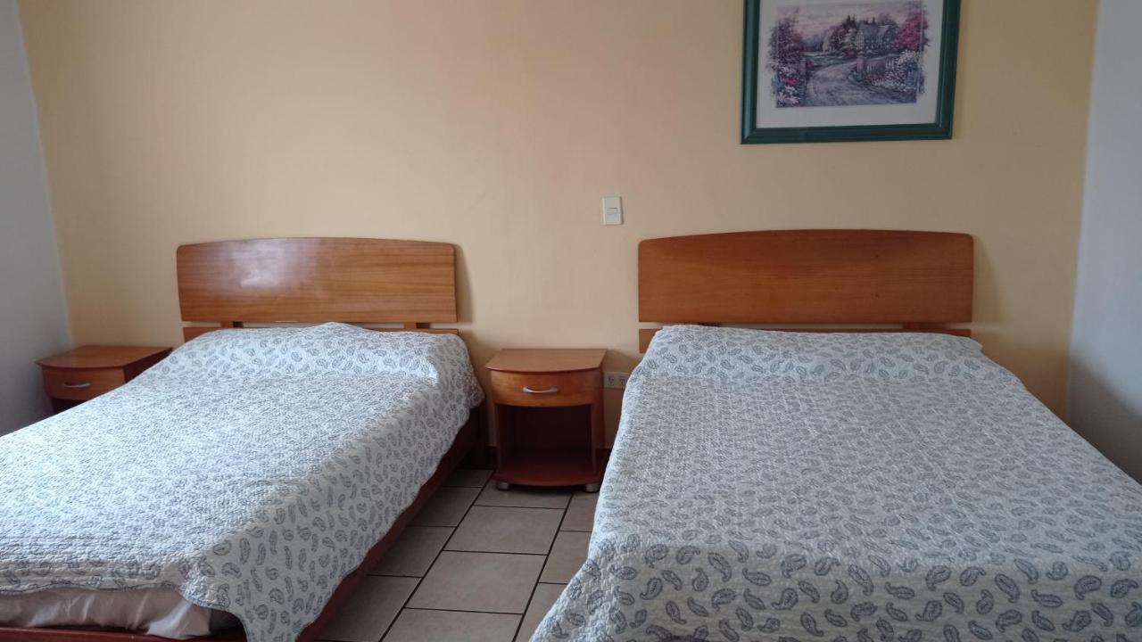 Confort Ejecutivo Suites Lindavista Guadalupe  Екстериор снимка