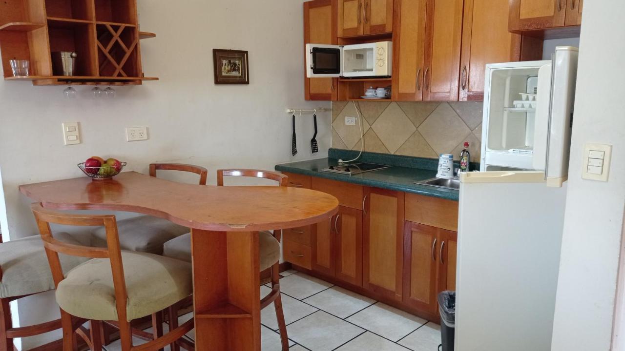 Confort Ejecutivo Suites Lindavista Guadalupe  Екстериор снимка
