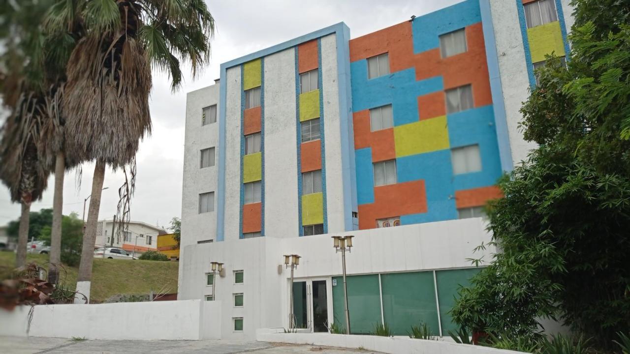 Confort Ejecutivo Suites Lindavista Guadalupe  Екстериор снимка