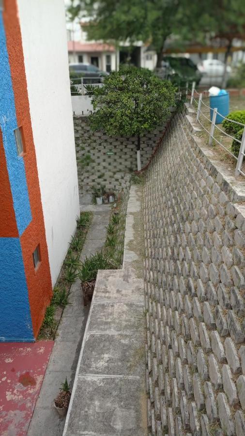 Confort Ejecutivo Suites Lindavista Guadalupe  Екстериор снимка