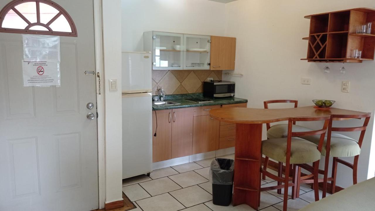 Confort Ejecutivo Suites Lindavista Guadalupe  Екстериор снимка