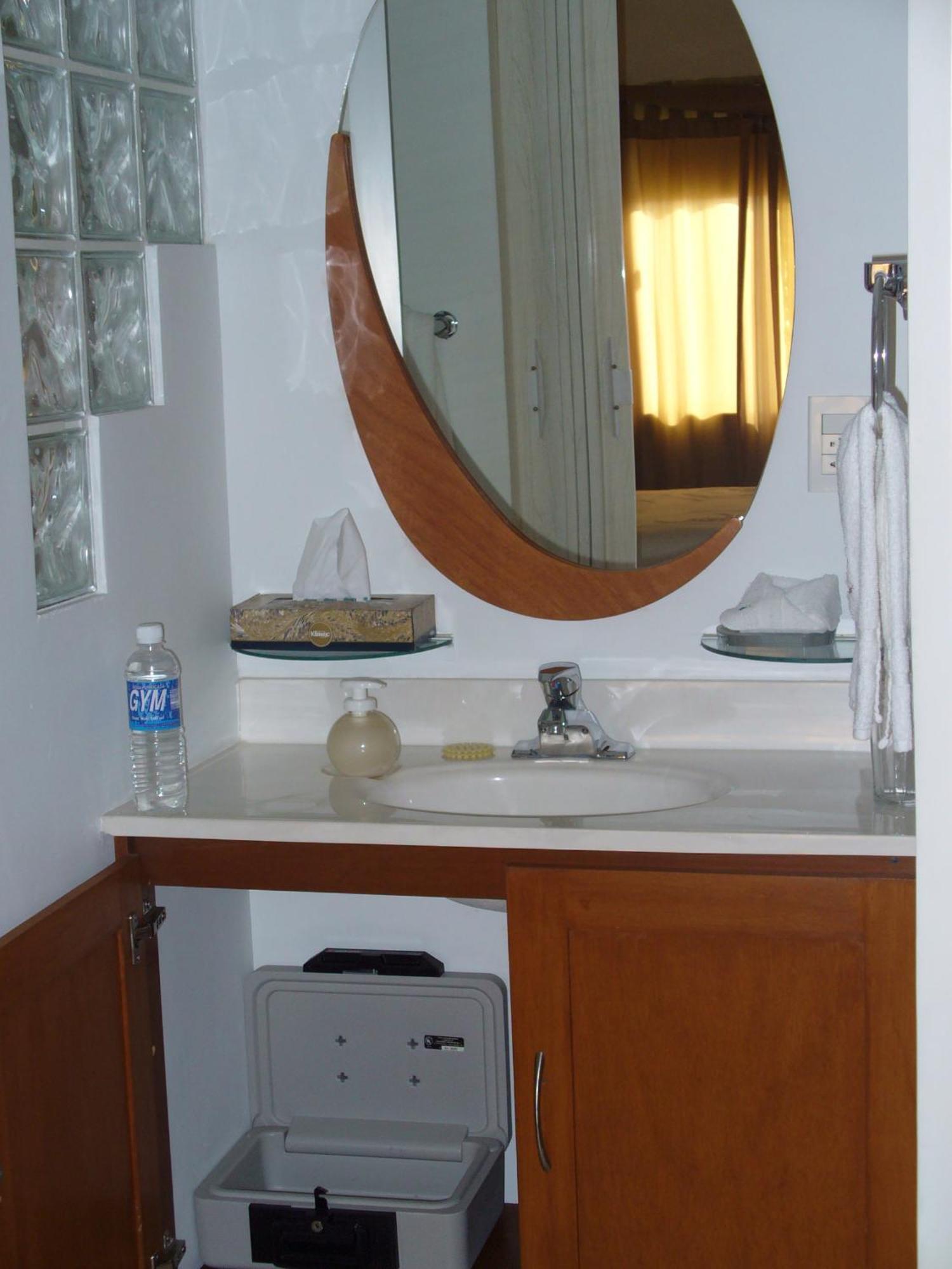 Confort Ejecutivo Suites Lindavista Guadalupe  Екстериор снимка